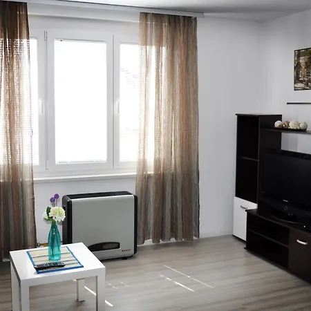 Studio Ella Daire *